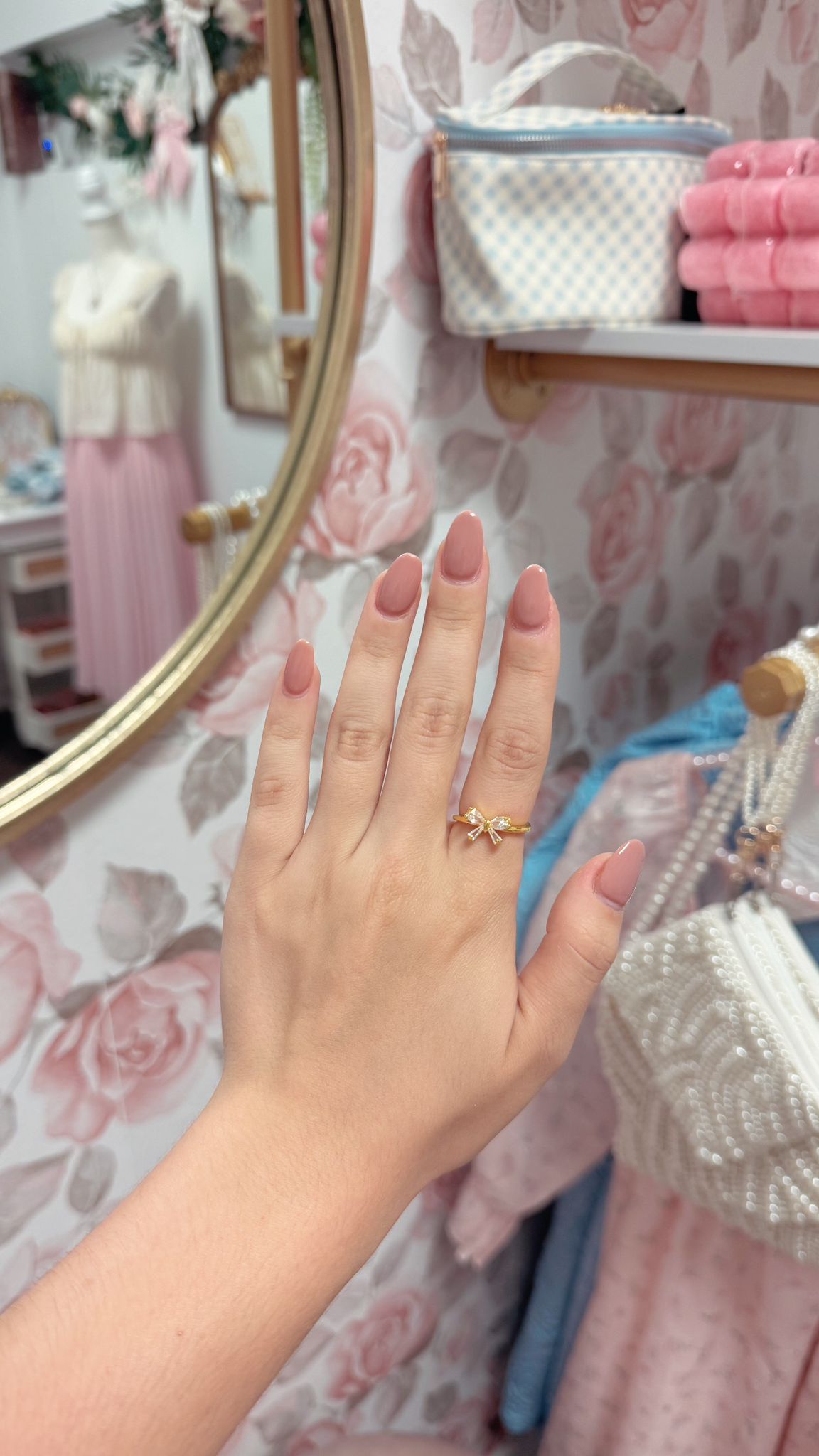 Gold Bow Ring