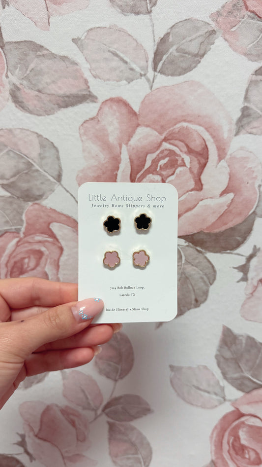 Mia studs
